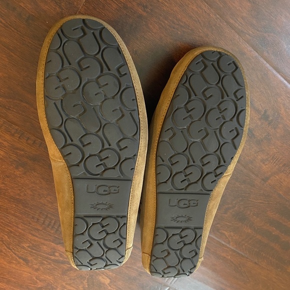 UGG Men’s Olsen Chestnut Tan Classic Moccasin Slippers Size 13 main image 13